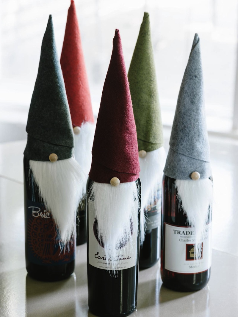 handmade-christmas-elf-wine-bottle-covers